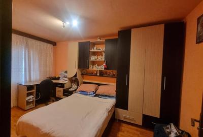 Apartament cu 3 camere decomandat, mobilat în Central - 4
