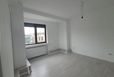 Apartament cu 5 camere decomandat în Moșilor - 17
