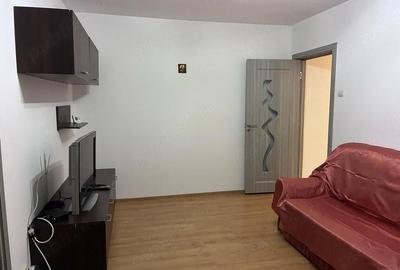 Apartament cu 2 camere nedecomandat în 9 Mai - 5