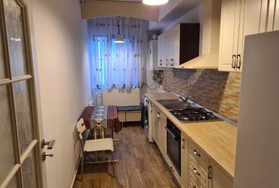 Apartament cu 2 camere decomandat în Central - 1