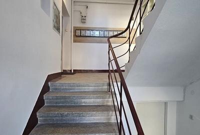 Str Lunga apartament pretabil birou/cabinet , parter stradal - 11