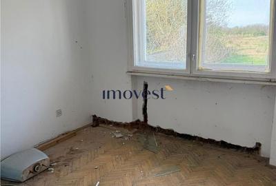 Casă cu 4 camere în Titulescu - 6