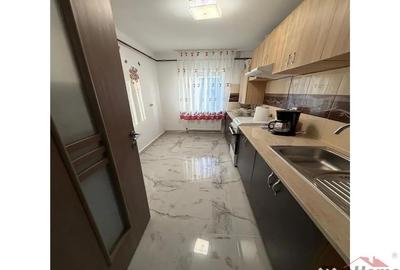 Apartament cu 3 camere decomandat, mobilat în Central - 4