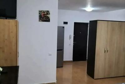 Inchiriez garsoniera - 2