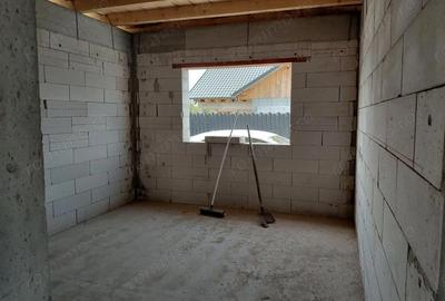 Casă cu Teren 300 Mp în Vasile Alecsandri