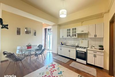 Apartament cu 3 camere decomandat în Micro 17