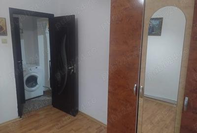 Apartament cu 2 camere semidecomandat în Titu - 2
