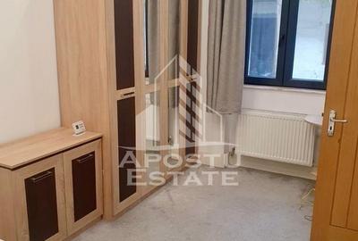 Garsonieră decomandată, mobilată în Traian - 2