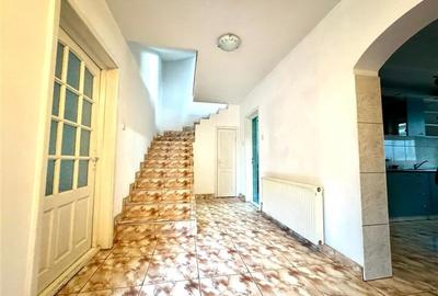 De inchiriat Casa 240 MP, 6 Camere, Parcare , Cartierul Gheorgheni/ Andrei Mure? - 4