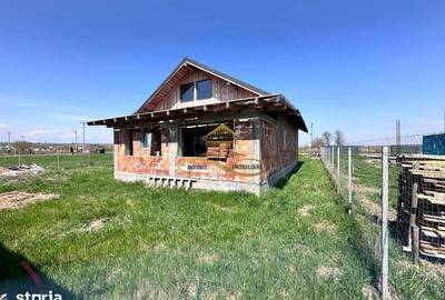 Casă cu 3 camere cu Teren 370 Mp în Săucești - 7