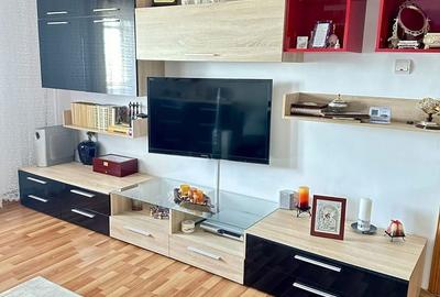 Apartament cu 3 camere decomandat în 1 Decembrie - 39
