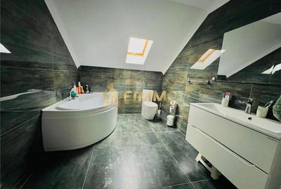 Casă cu 4 camere cu Garaj în Mihoveni - 15