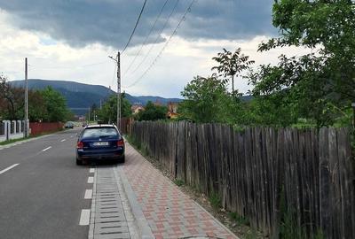 Casă cu Teren 737 Mp în Central - 1