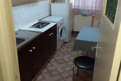 Garsonieră în Tei