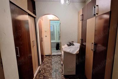 Apartament cu 2 camere decomandat în Piața Centrală - 2
