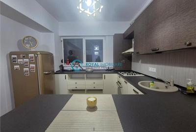 Apartament cu 2 camere semidecomandat, mobilat în 9 Mai - 12