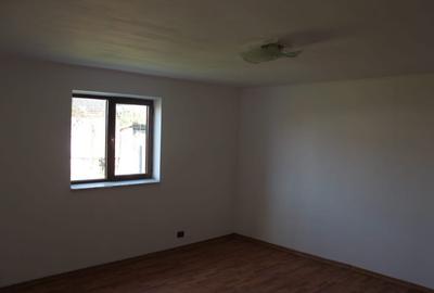 Casă cu 2 camere în Bradu - 7