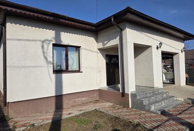 Casă cu 3 camere cu Teren 350 Mp în Ghercești - 4