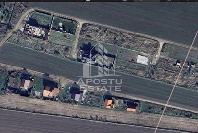 Teren de 835 mp, în Giarmata