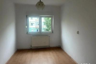 Apartament cu 3 camere semidecomandat în Lugoj - 5