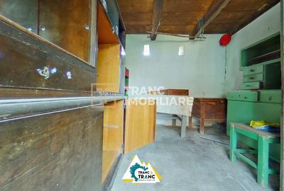 Casă cu 3 camere cu Canalizare în Buteni - 9