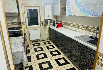 Apartament cu 3 camere decomandat în Central - 1