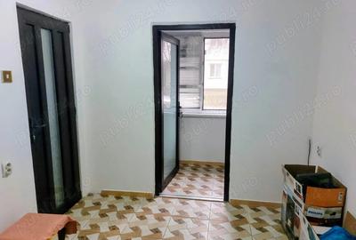 Apartament cu 2 camere semidecomandat în Tineretului - 3