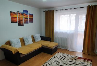 Inchiriez apartament 2 camere zona ultracentrala - 1