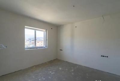 Casă cu 4 camere cu Teren 235 Mp în Central - 8