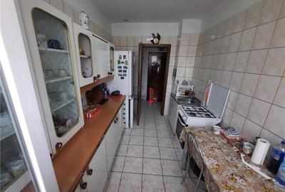 2 camere decomandat Calea Vitan, 1979 - comision 0% - 10