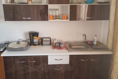 Casă cu 2 camere cu Teren 200 Mp în Central - 3