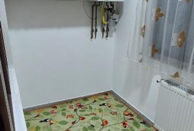 Apartament cu 3 camere decomandat în Tractorul - 11