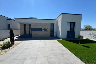 Casa parter NOUA, livada,130 mp utili, 490 mp teren,MOBILATA - 2