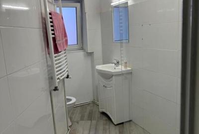 Spațiu comercial, de 90 mp, în P-ța Victoriei - 2