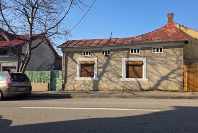 Casă cu 3 camere cu Teren 420 Mp în Aluniș - 1