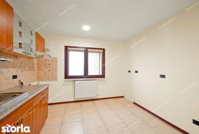 Apartament cu 3 camere decomandat în Micro 21 - 14