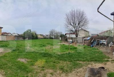 Teren de 1763 mp, în Central