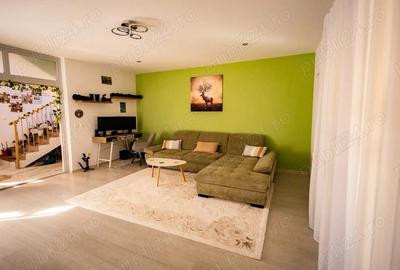 Casa de vanzare complet utilata in Micalaca, pre? 185.000 euro, usor negociabil. - 2