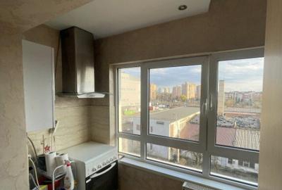 Apartament cu 3 camere decomandat, mobilat în Săsar