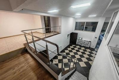 Inchiriez spatiu comercial office - 117mp, str. Unirii, Petro?ani - 1