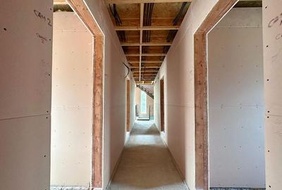 Vila cu priveliste deosebita de vanzare in Predeal - 14