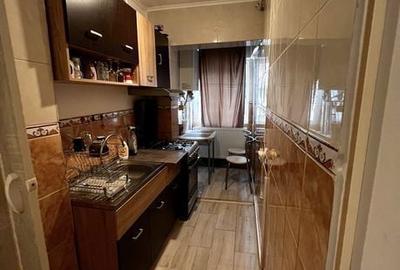 Garsonieră decomandată în Central