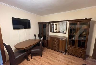 Apartament de vanzare, cu 2 camere, 50 mp, zona Micro 15 - 3