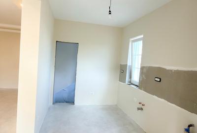 Duplex cu 5 camere cu Canalizare în Dumbrăvița - 10