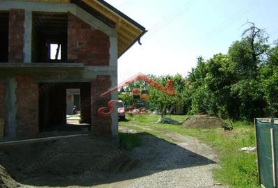 Casă cu Teren 650 Mp în Cornu - 10