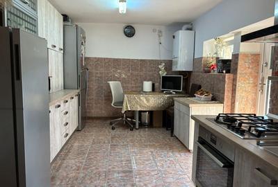 Casă cu 3 camere în Bușag - 8