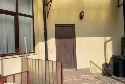 Apartament cu 5 camere în Orașul Nou