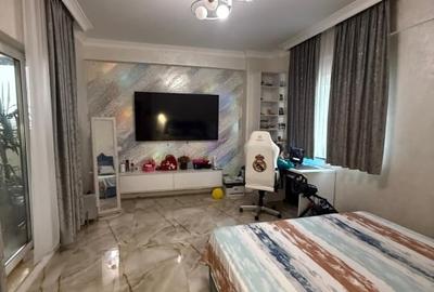 Penthouse cu 4 camere decomandat, mobilat în Calea București - 9