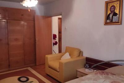 Ap cu o camera pe B-dul 22 Decembrie - 4