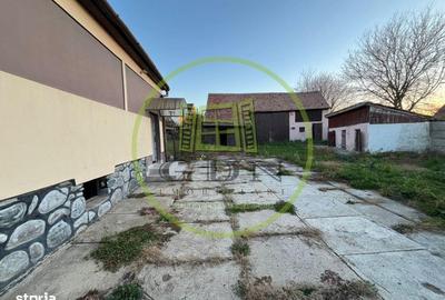 Casă cu 4 camere cu Canalizare în Șura Mare